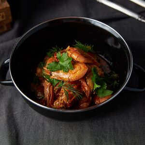 Жареные креветки на огне