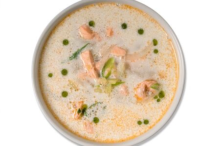 Сливочная уха с форелью