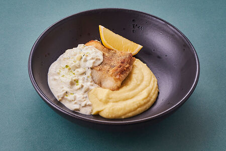 Судак с соусом по-польски