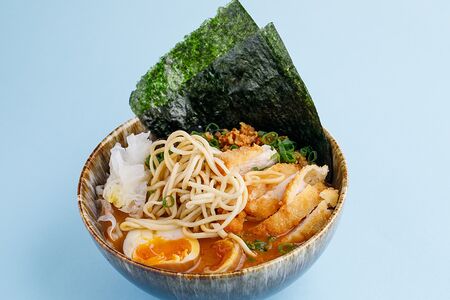 Трюфельный Чикен Пайтан рамен