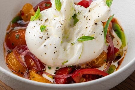 Взрывная блондинка