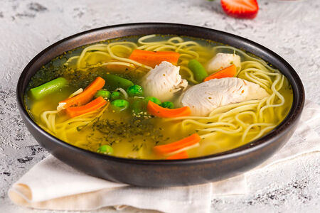 Суп лапша с курочкой