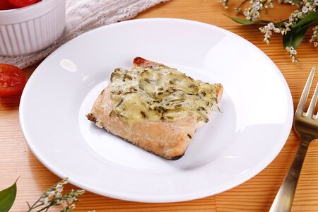 Рыба, запеченная под соусом Тартар