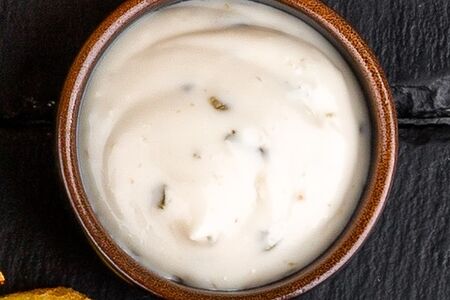 Чесночный белый соус