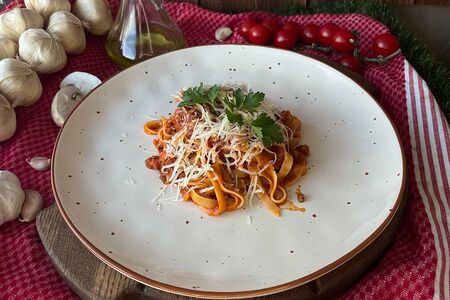 Тальятелле болоньезе