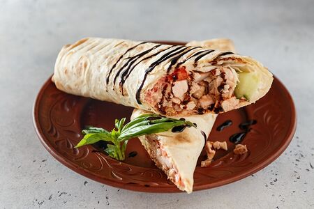 Шаурма куриная на углях