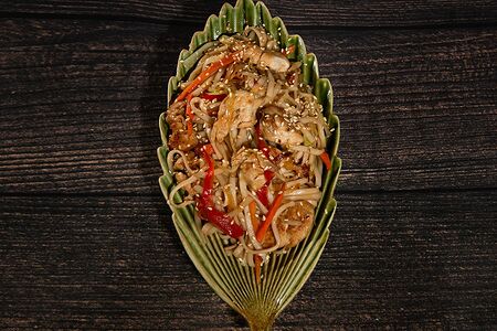 Вок с куриным филе