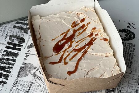 Меренга с карамелью