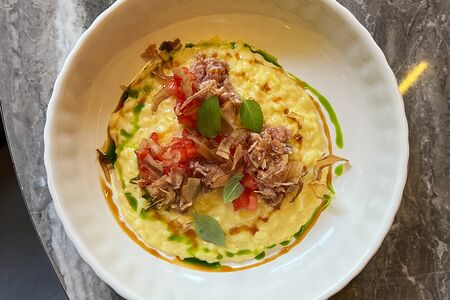 Шафрановый ризотто с тунцом и лаймовым унаги