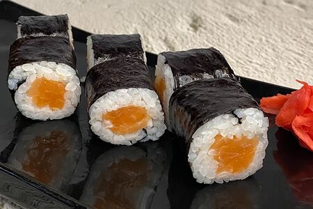 Маки Лосось