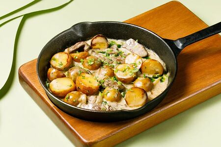 Картофель конфи с говядиной и грибным бермонте