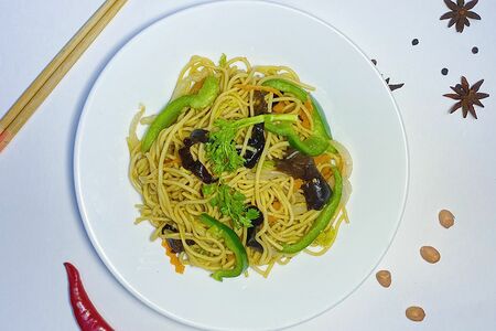 Вок-лапша с овощами