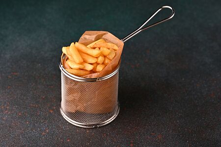 Классический и вечно молодой картофель фри