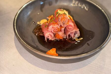 Севиче из тунца с манго и соусом тамаринд