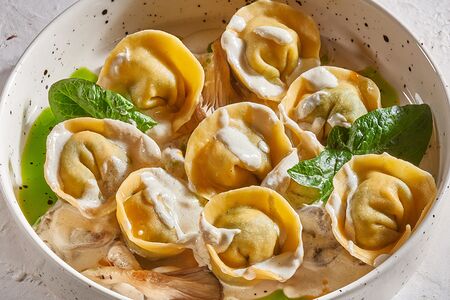 Равиоли с семгой и шпинатом