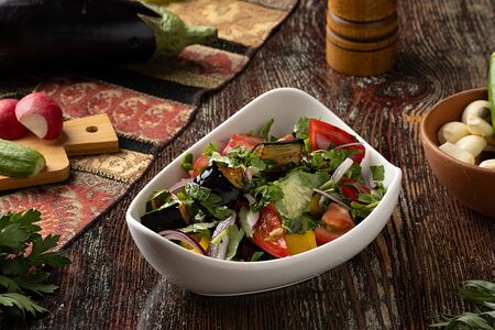 Салат по-тбилисски