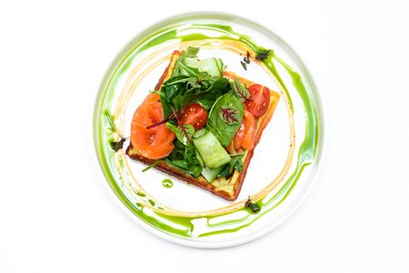 Сырная вафля со слабосоленым лососем