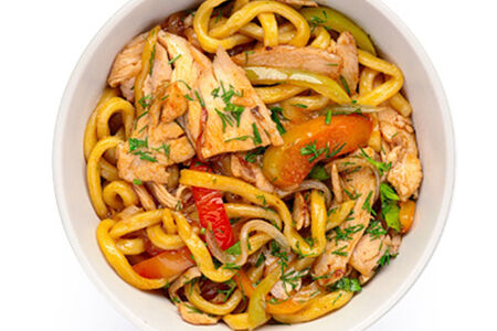 Wok лапша с курицей и пепперони №2