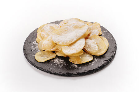 Слайсы - чипсы во вкусе сырный снег