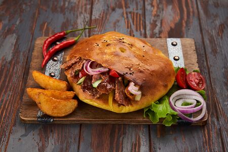 Шаурма в пите с ягненком