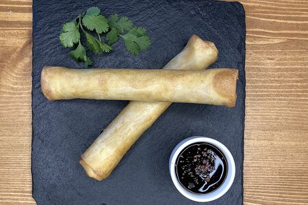 Харумаки с овощами и соусом Терияки