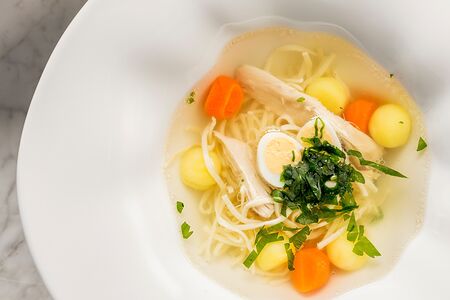 Куриный бульон с домашней пастой