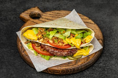 Маэстро такос с горчичным соусом