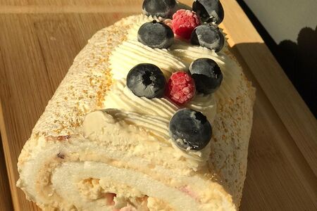 Меренговый рулет