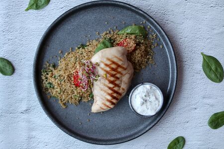 Стейк из индейки су-вид с киноа