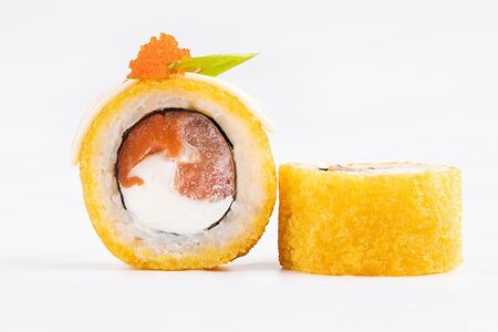 Ролл Харумаки