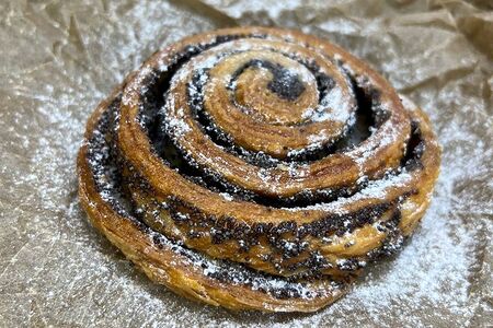 Улитка с маком