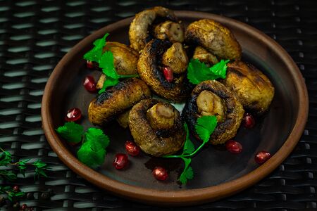 Шампиньоны на мангале