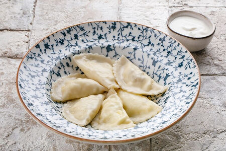 Вареники с капустой и яйцом