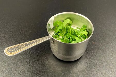 Соус мацони с кинзой