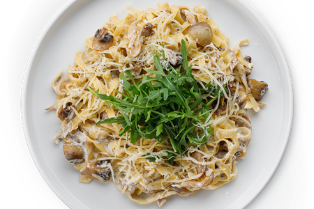 Тальятелле с грибами и трюфельной пастой