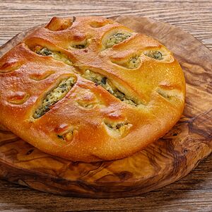 Хачапури со шпинатом и сулугуни