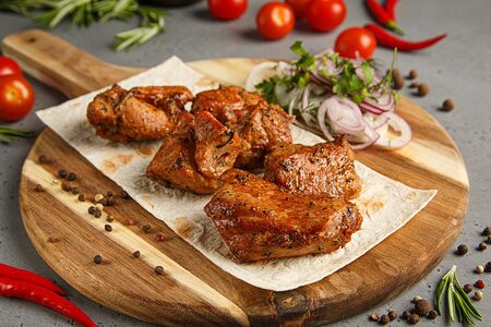 Шашлык из cвинoй шейки