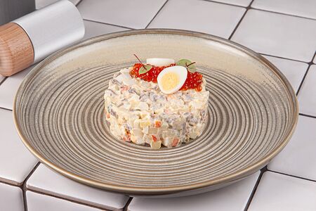 Оливье с языком