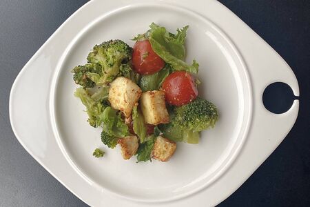 Брокколи с адыгейским сыром