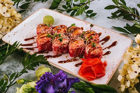 Запеченный ролл со снежным крабом