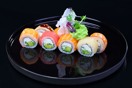 Ролл № 10 Ассорти морепродуктов