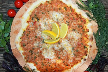 Ламаджо Говядина с сыром