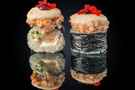 Запеченный ролл с креветкой