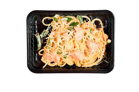 Паста с лососем и фасолью