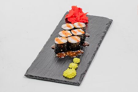 Классический ролл с курицей