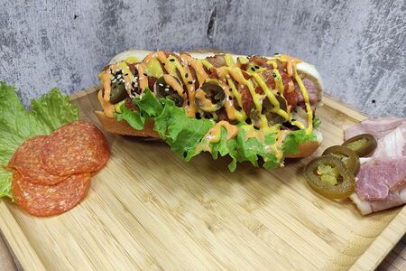 Хот-дог Мясной острый