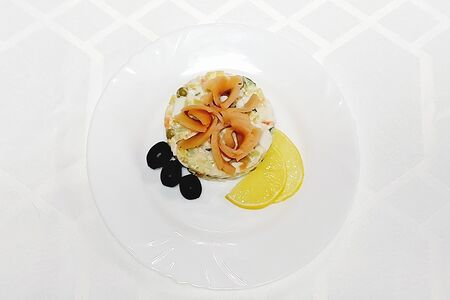 Оливье с лососем