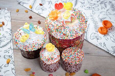 Кулич пасхальный (освещенный)