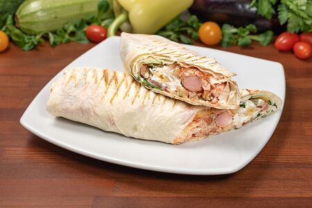 Хот-дог в лаваше двойной