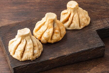 Жареные хинкали с бараниной